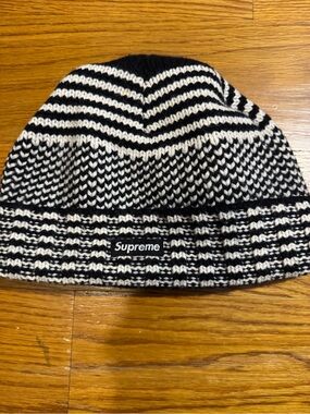 Supreme | Accessories | Supreme Knowledge Reigns Beanie | Poshmark
